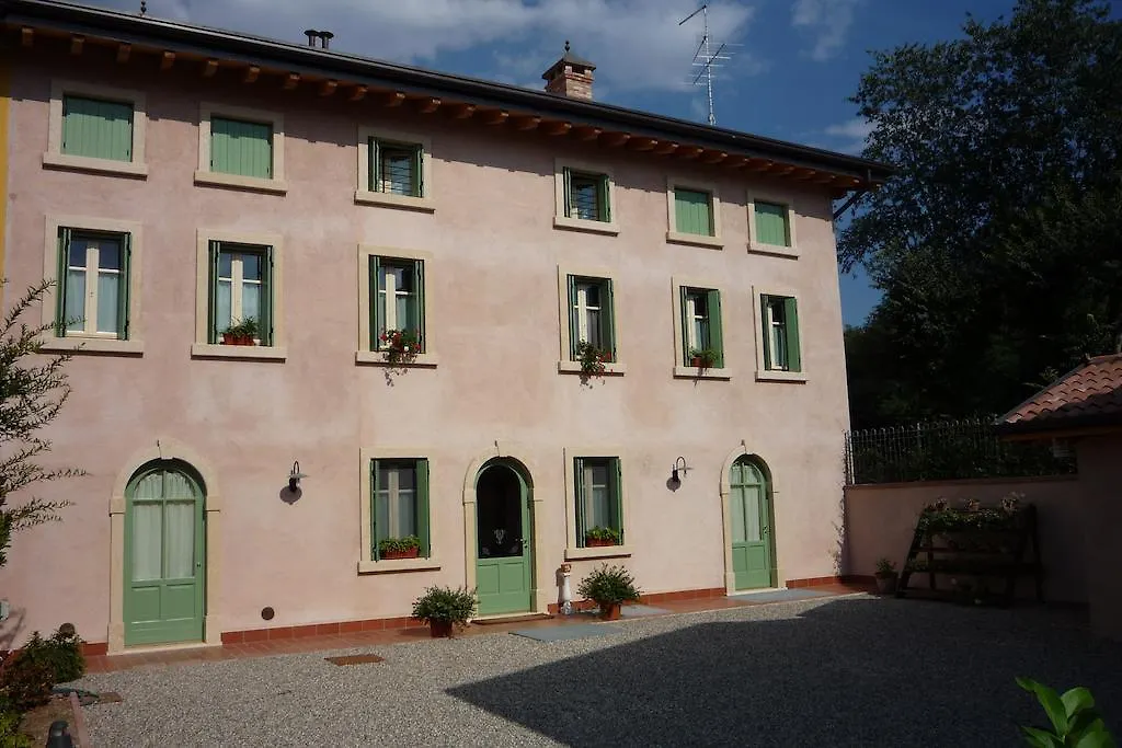 Le Camere Di Virgilio Monzambano Bed & Breakfast